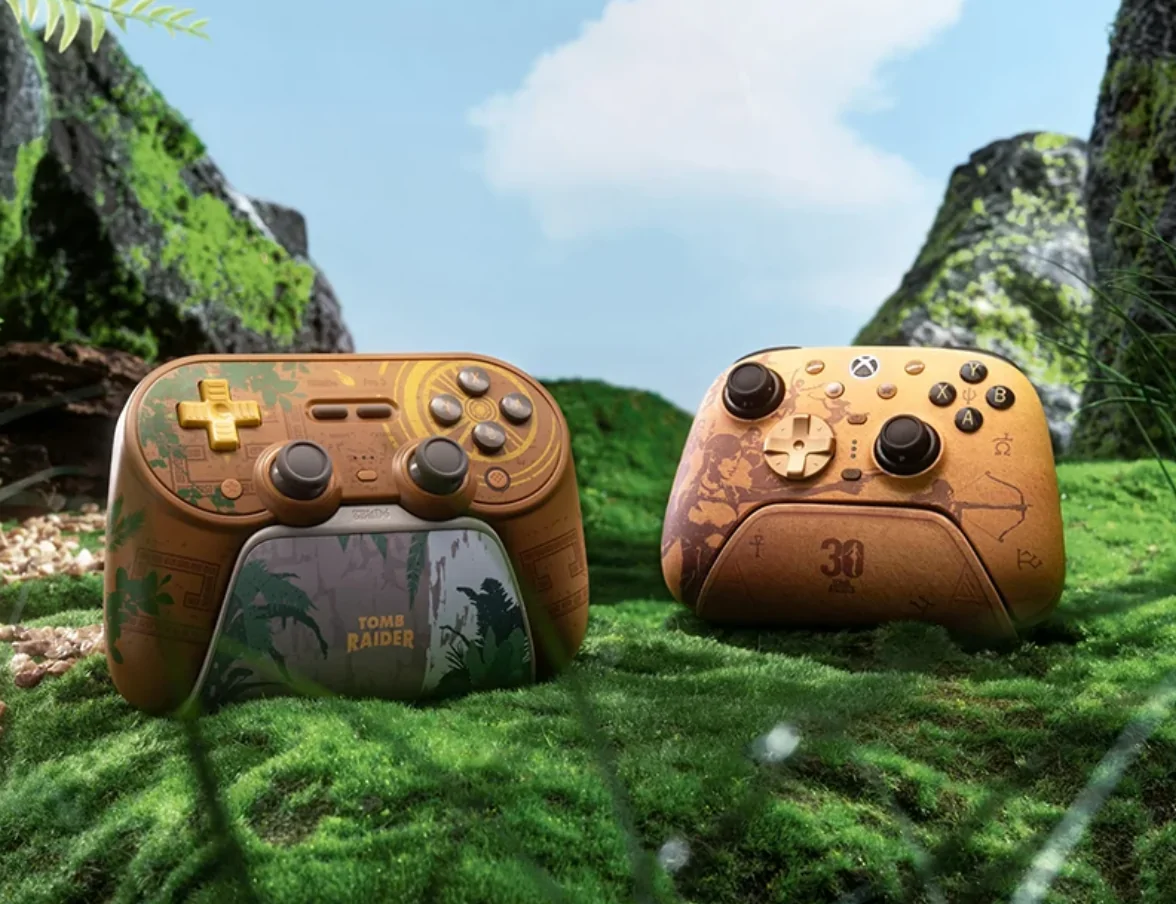 Mini Controller Joystick TMR: CRKD Atom+ vs 8BitDo Tomb Raider