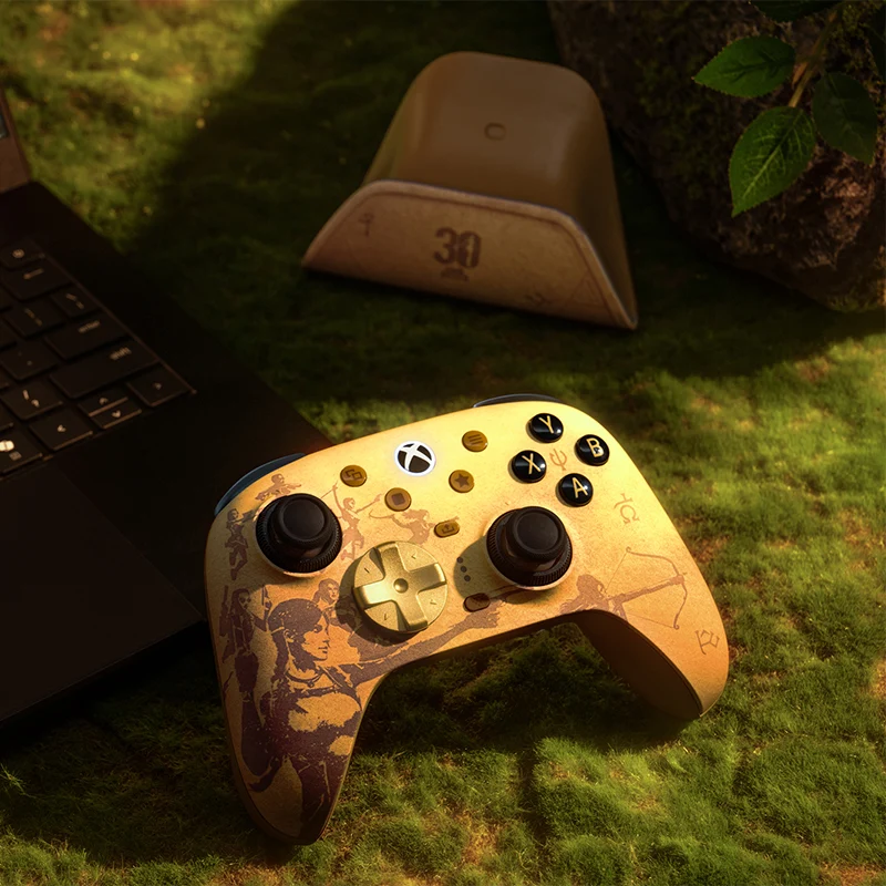Mini Controller Joystick TMR: CRKD Atom+ vs 8BitDo Tomb Raider
