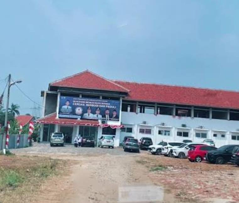 Pungutan Sekolah Tersembunyi: Panduan Orang Tua Menghadapi Biaya Ilegal