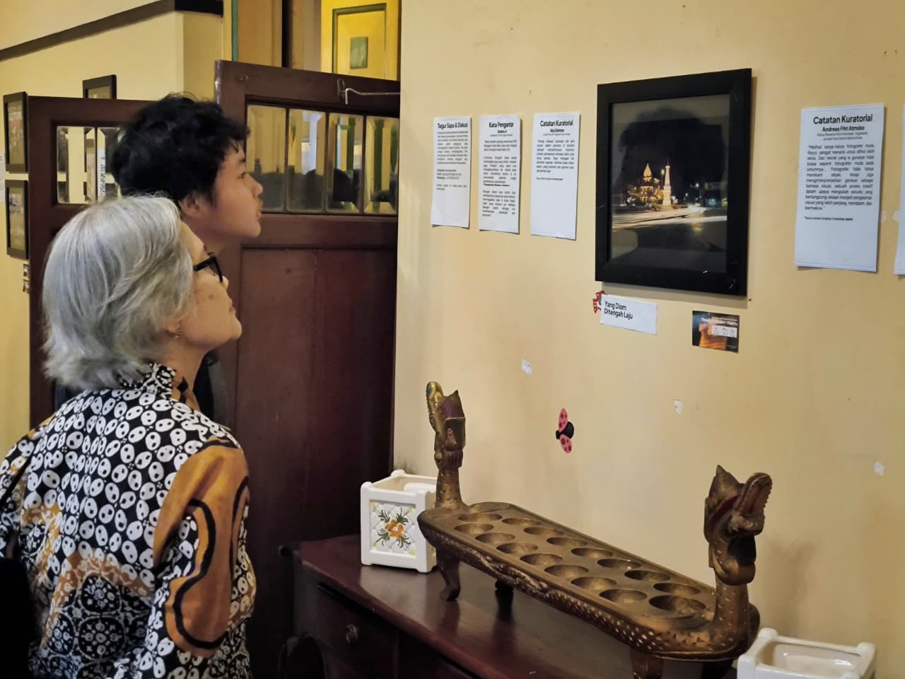 Pameran Fotografi Perdana Remaja 14 Tahun yang Mengguncang Komunitas