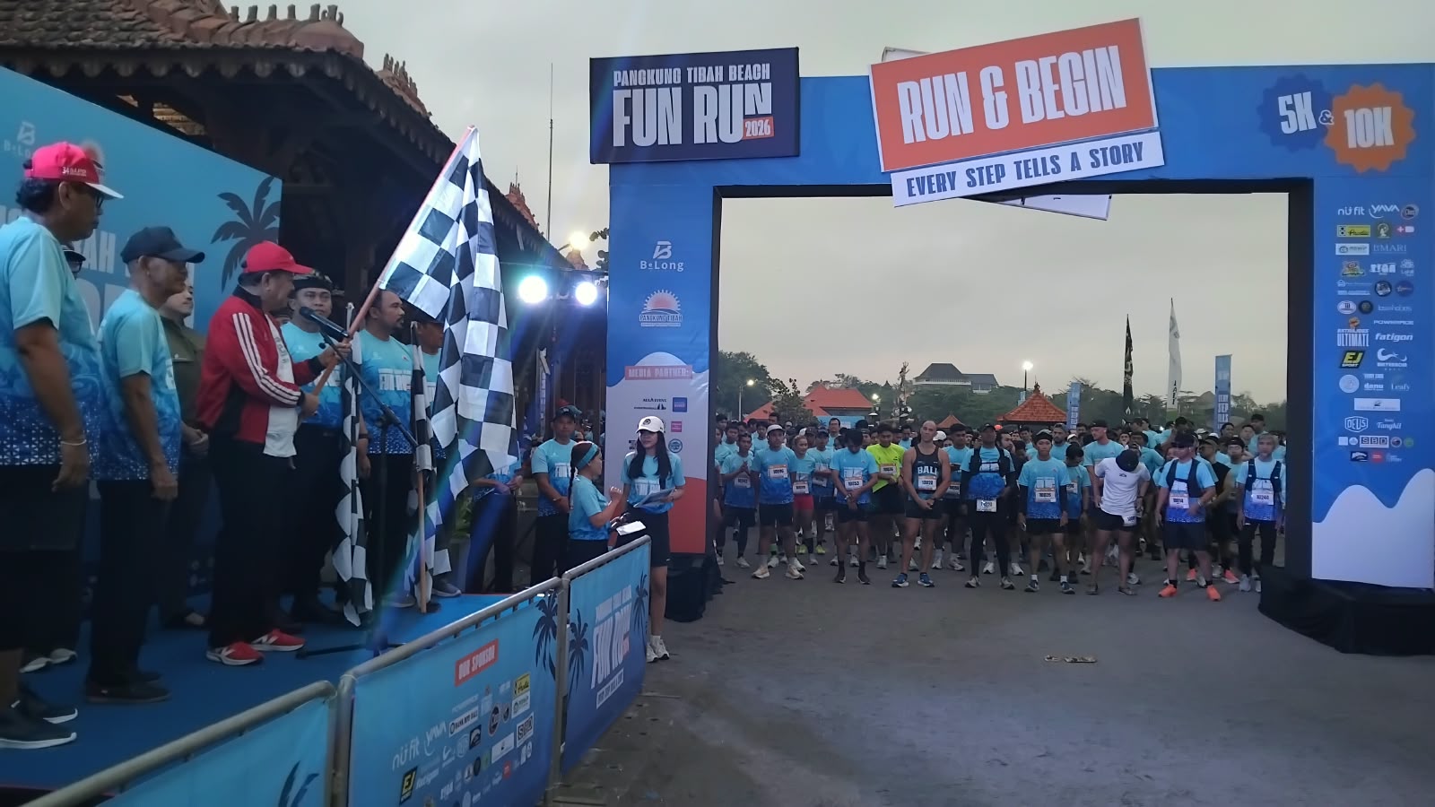 756 Pelari dan Lahirnya Sport Tourism Pesisir di Pangkung Tibah