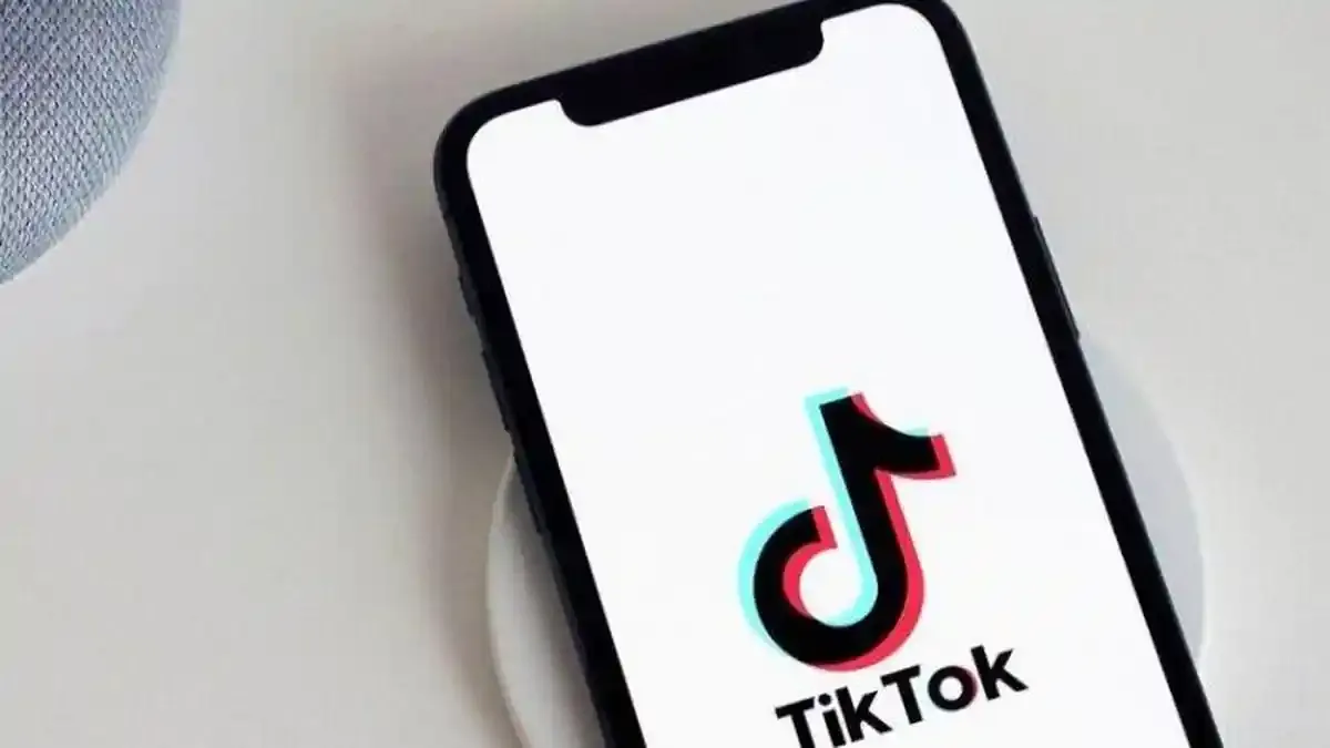 Lagu Viral TikTok: Nostalgia, Lirik Mengena, dan Tren Baru