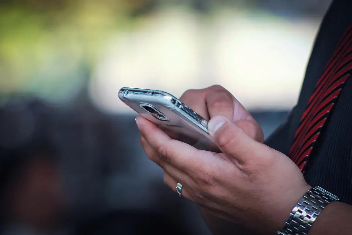 14 Cara Mengembalikan Foto Terhapus di Android