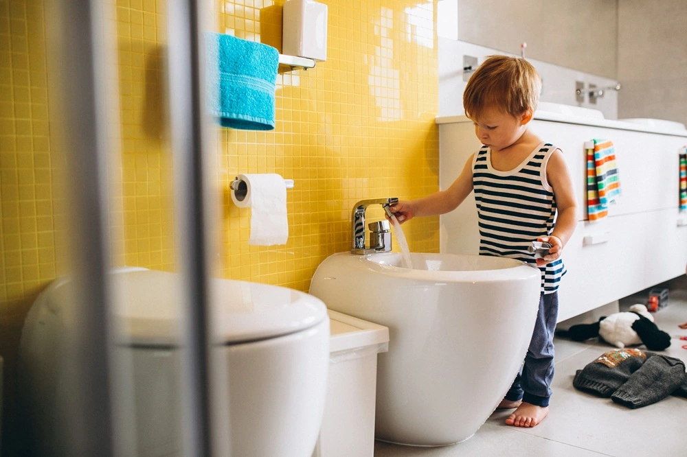 7 Kesalahan Toilet Training yang Bikin Anak Makin Menolak
