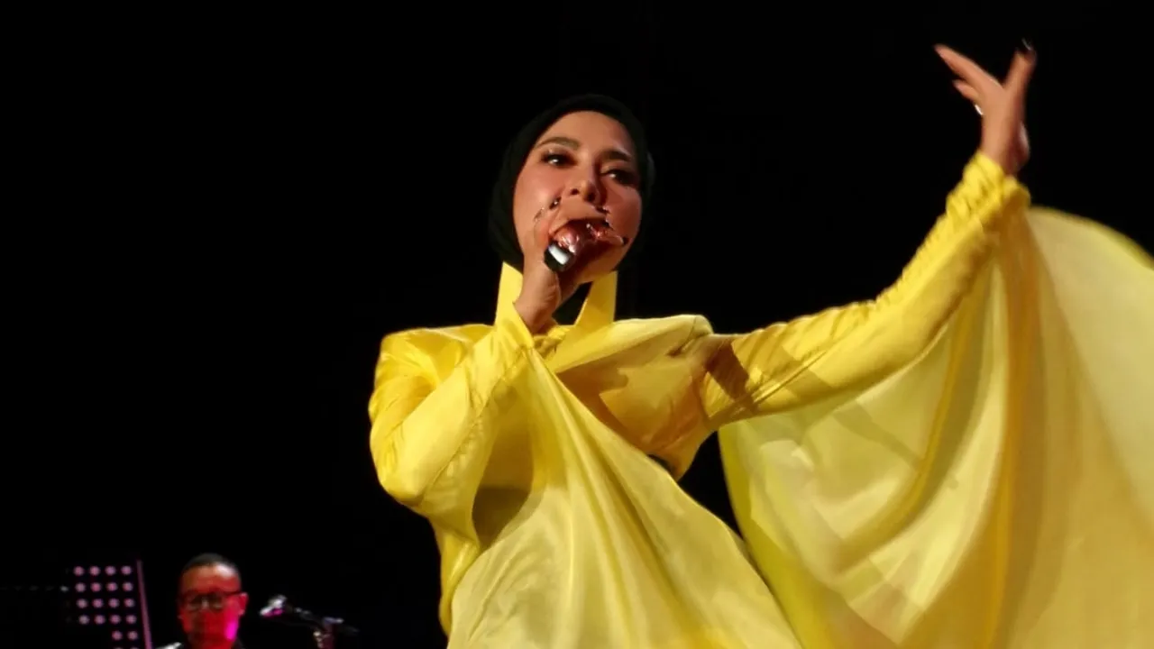 Syahrini Menjadikan Panggung Pestapora Rumah Kedua Keluarganya