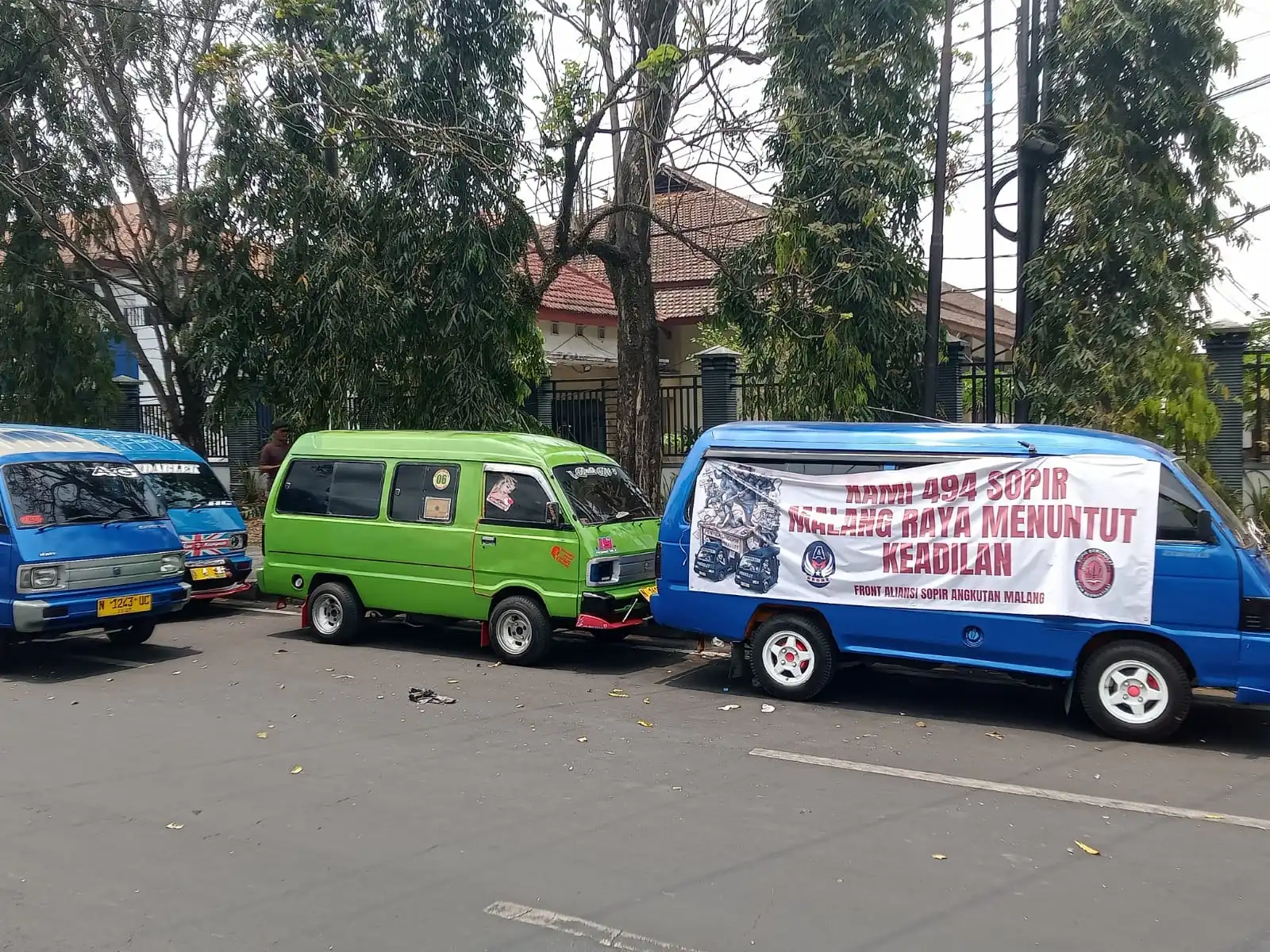 Trans Jatim Koridor 2: Peluang Baru, Kecemasan Lama Sopir Angkot