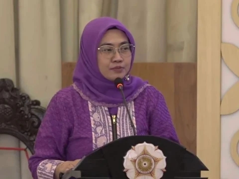 Tersenyum Ceria tapi Menderita: Mengenali Smiling Depression
