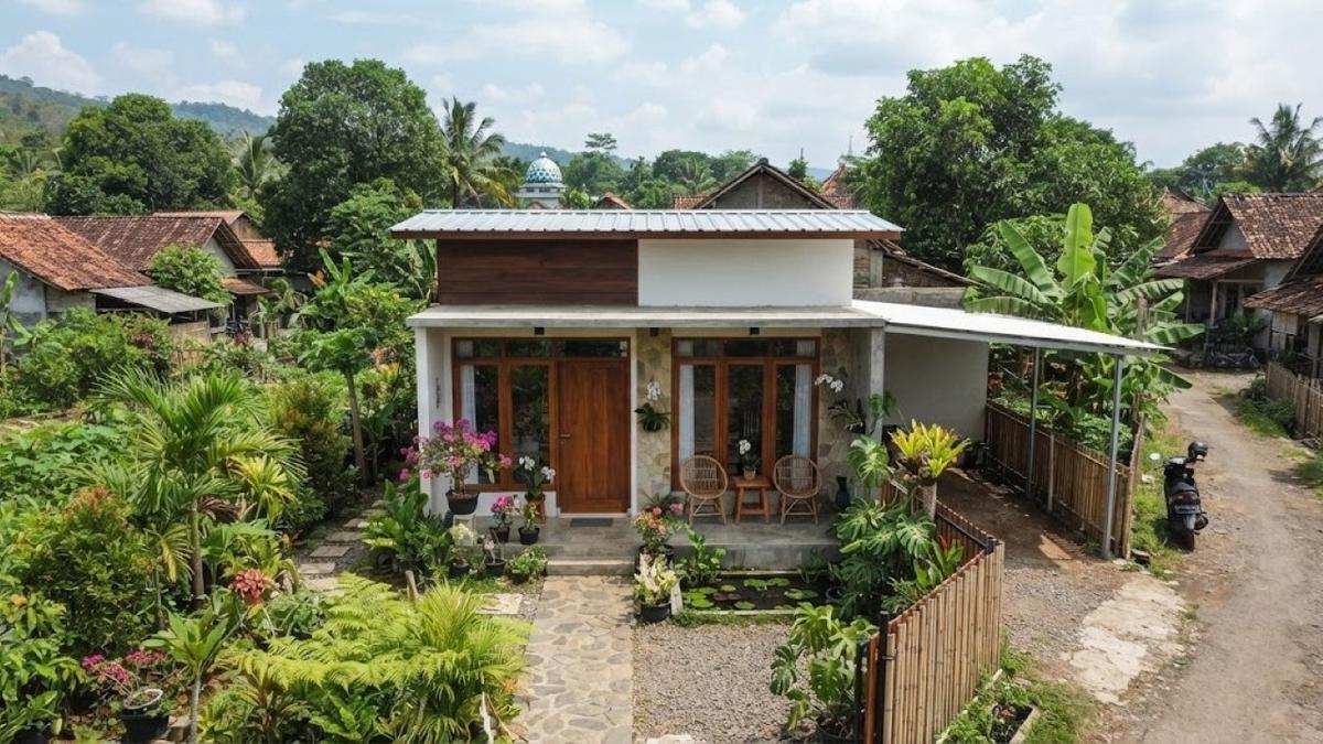 Taman Kering di Teras Sempit: Hijau Sejuk Tanpa Repot