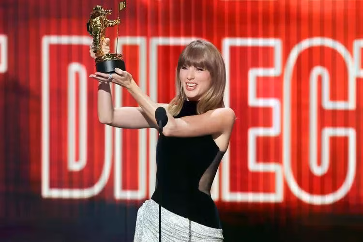 Taylor Swift Raih Artist Director Honors Pertama di MTV VMAs