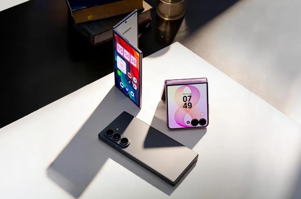 Tablet atau HP Lipat untuk Produktivitas? Ini Pilihannya