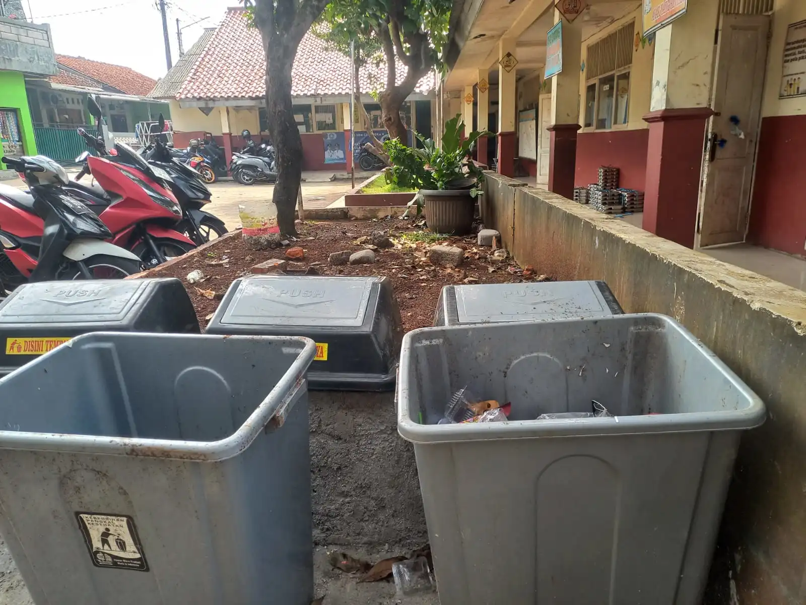 Membangun Kebiasaan Pilah Sampah Anak Sejak Dini Lewat Sinergi Sekolah dan Orang Tua