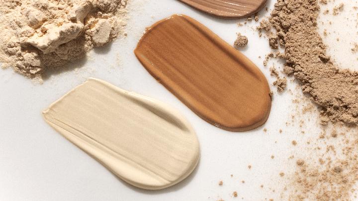 Tinted Moisturizer, Foundation, atau Skin Tint: Mana yang Paling Natural?