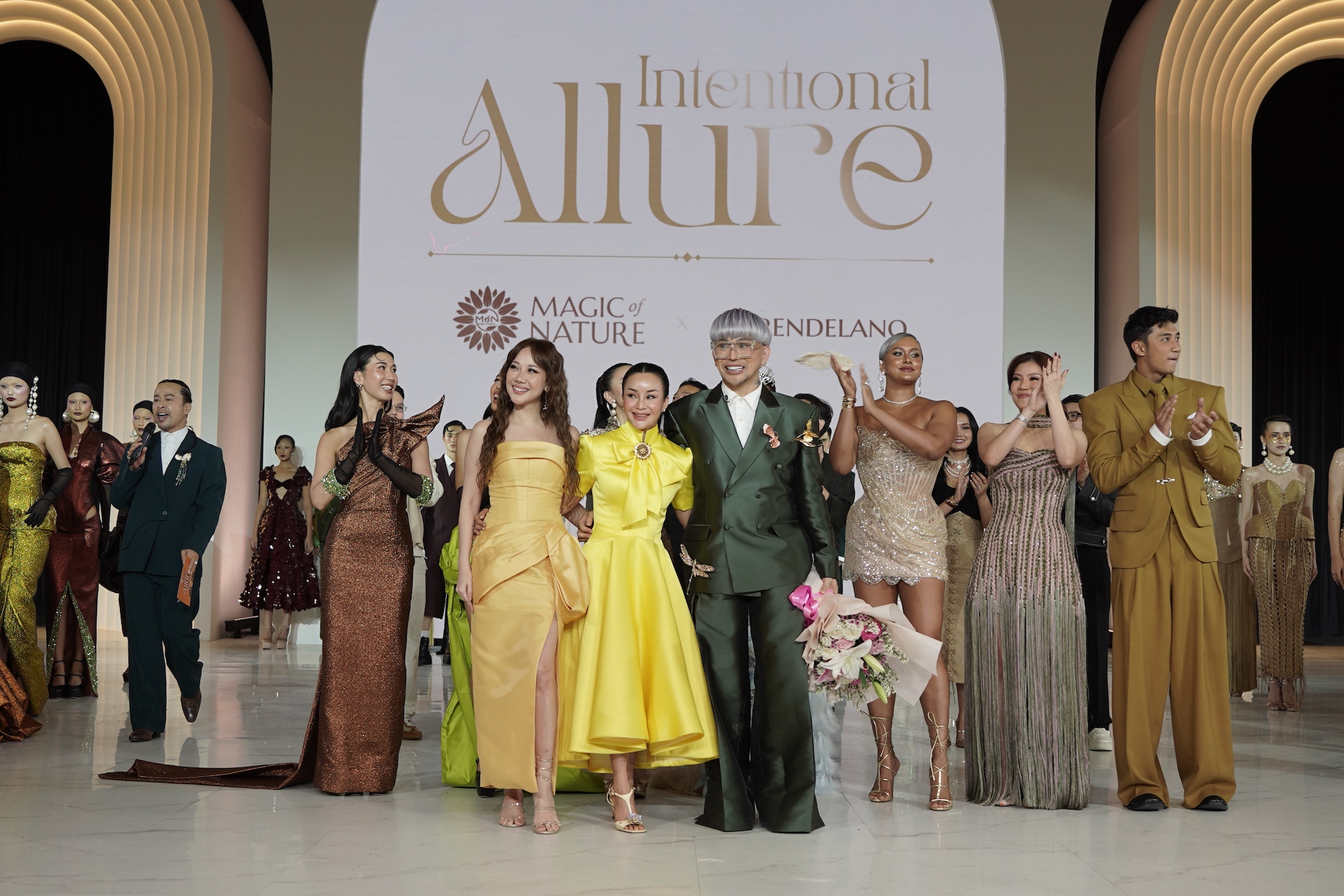 Kolaborasi Kecantikan Organik dan Mode di Runway Intentional Allure