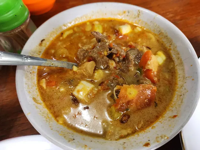 Panduan Lengkap 5 Soto Legendaris Jakarta yang Wajib Diburu