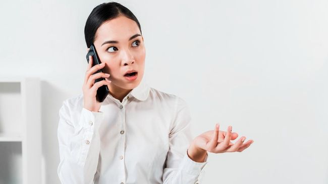 Mengapa Mengangkat Telepon Terasa Menakutkan dan Bagaimana Menguranginya
