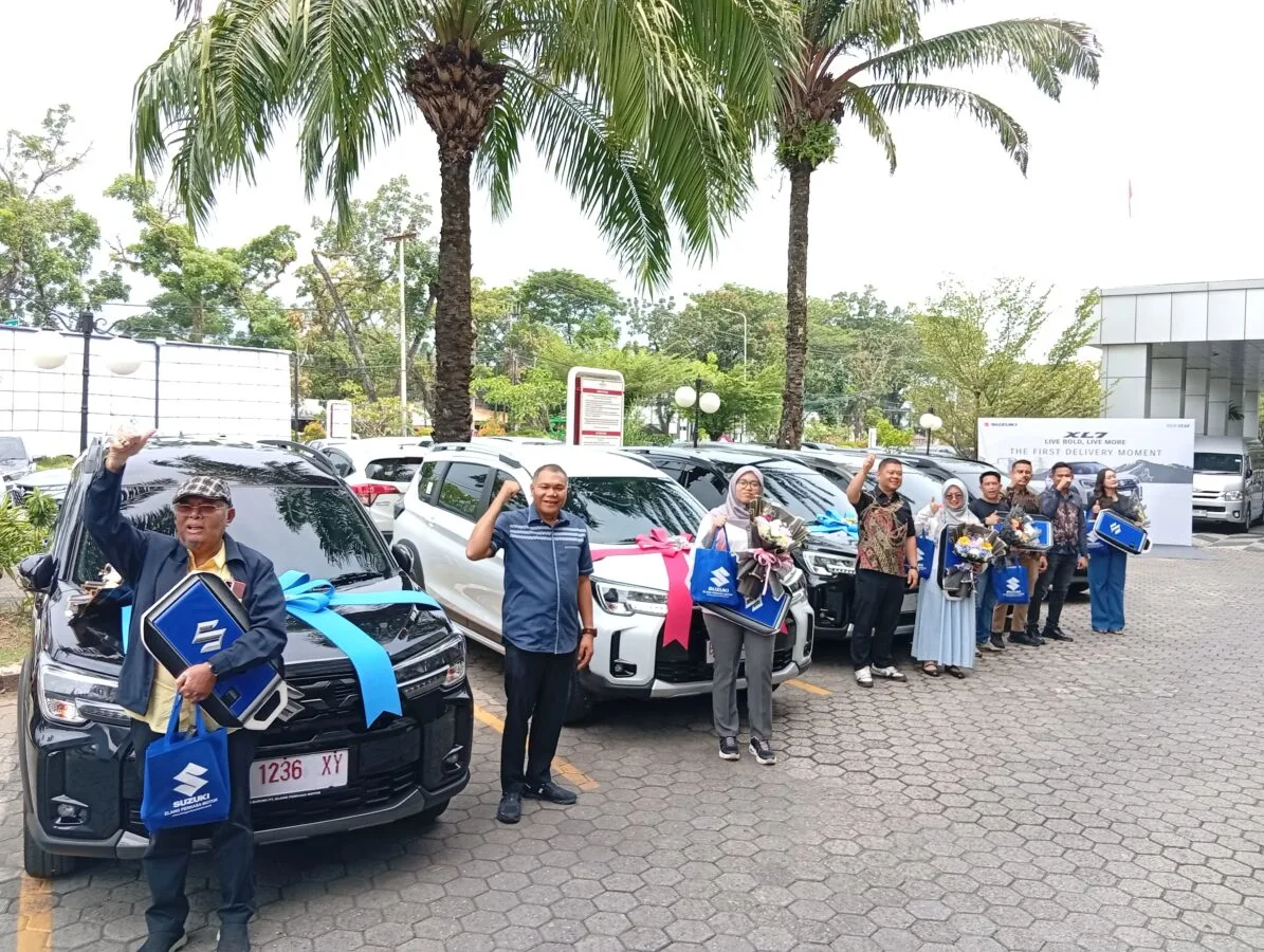 Suzuki XL7 Resmi Meluncur: Harga, Varian, dan Strategi di Segmen SUV 7 Penumpang