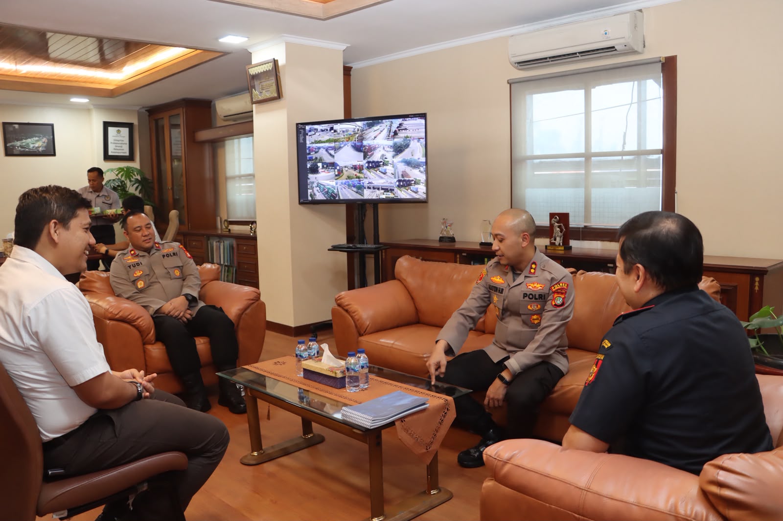 Instruksi Prabowo dan Strategi Baru Bea Cukai Mengunci Perbatasan
