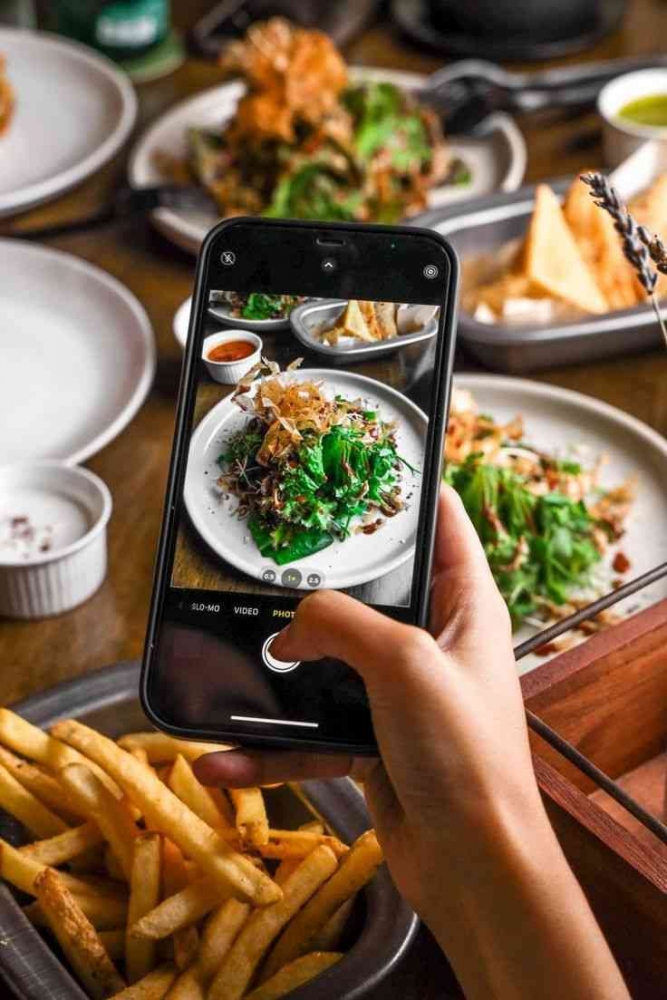 Dari Piring ke Layar: Estetika Visual Makanan Mengubah Strategi Pemasaran Digital