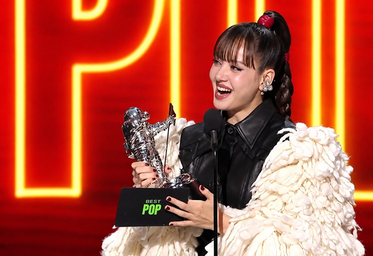 Lisa BLACKPINK dan Trofi Best Pop: Saat Asia Mengubah Peta Pop Global