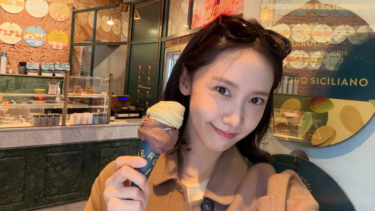 Bob Sebahu Yoona di Milan Fashion Week Mengubah Gaya Rambut Selebriti