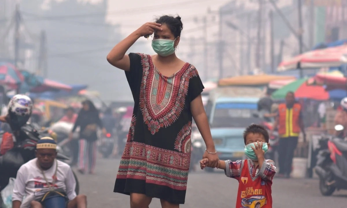 Asap Karhutla Picu ISPA dan Pneumonia pada Anak: Apa yang Harus Dilakukan Orang Tua?
