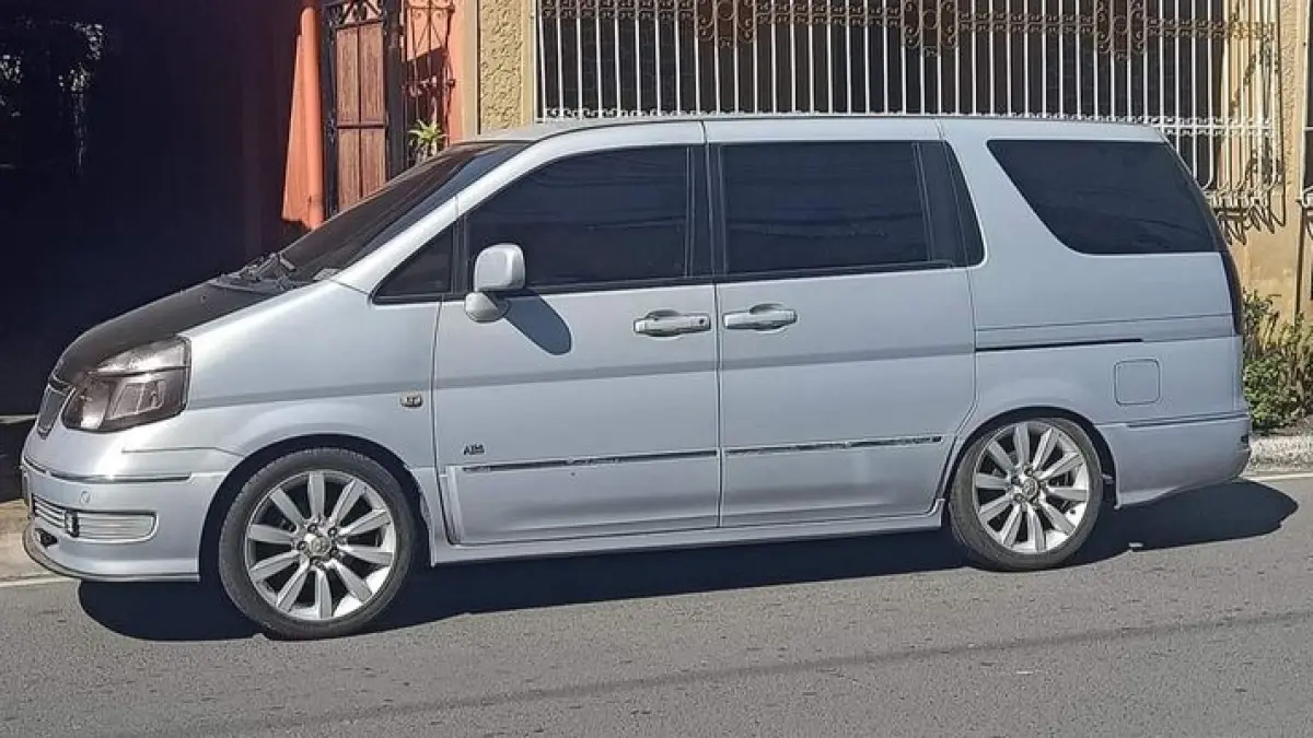 Nissan Serena C24 Bekas: MPV Mewah di Bawah Rp70 Juta