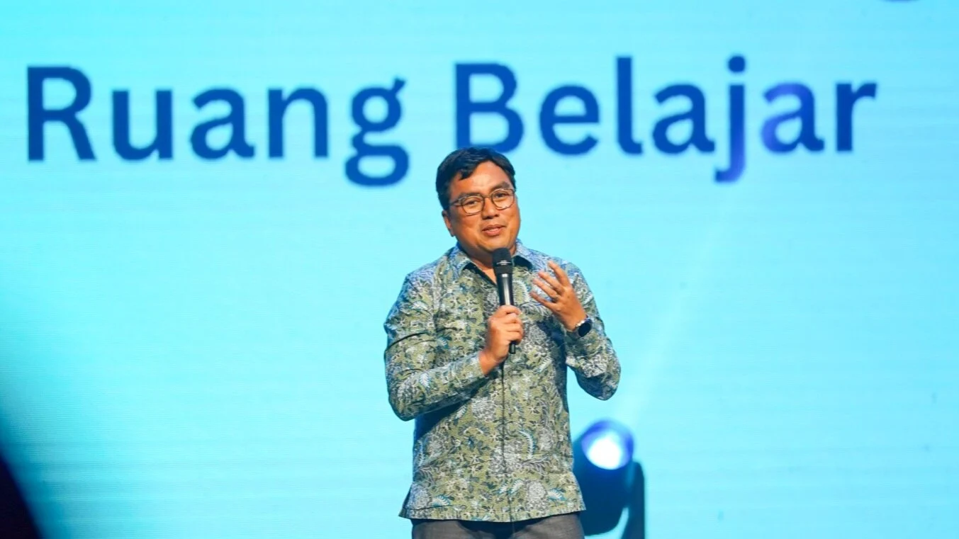 Delapan Prinsip Integrasi AI di Sekolah yang Berpihak pada Guru
