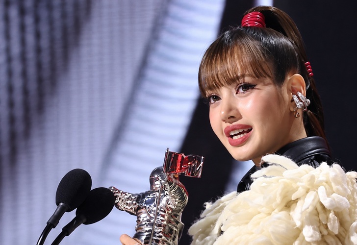 Lisa BLACKPINK dan Trofi Best Pop: Saat Asia Mengubah Peta Pop Global