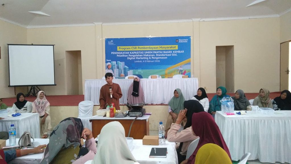 Dari Freezer hingga Bibit Ikan: Strategi PLN Menggerakkan Ekonomi Lokal