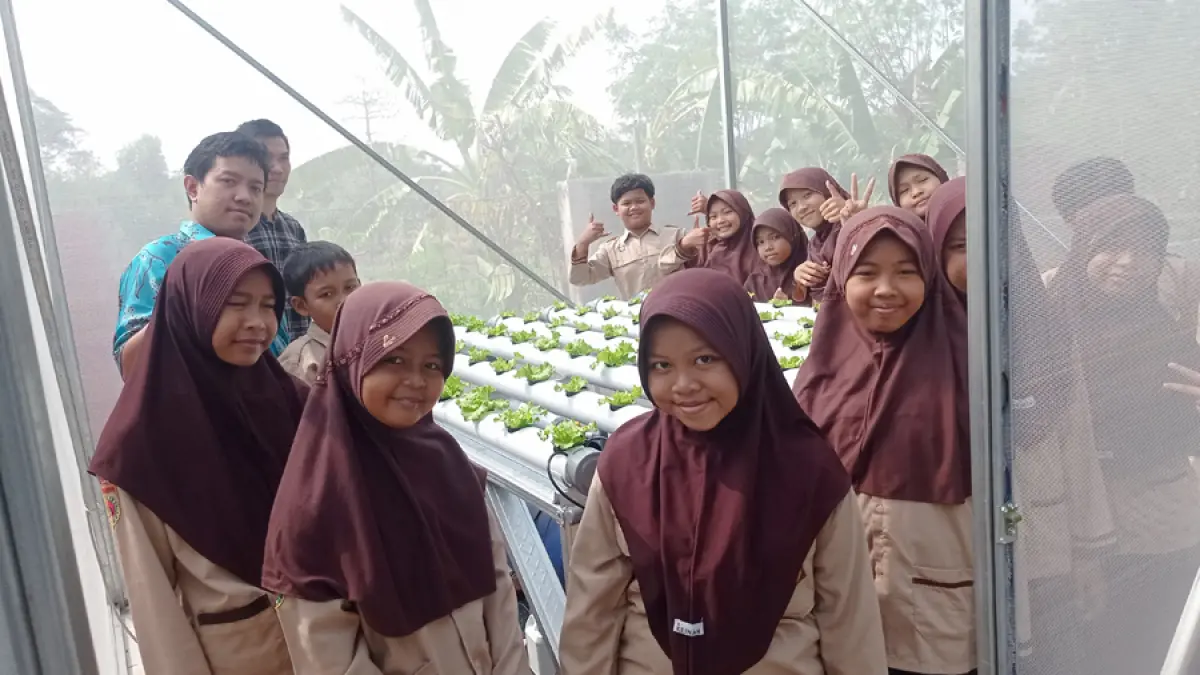 Dari Lahan Kosong ke Laboratorium Hidup di Sekolah