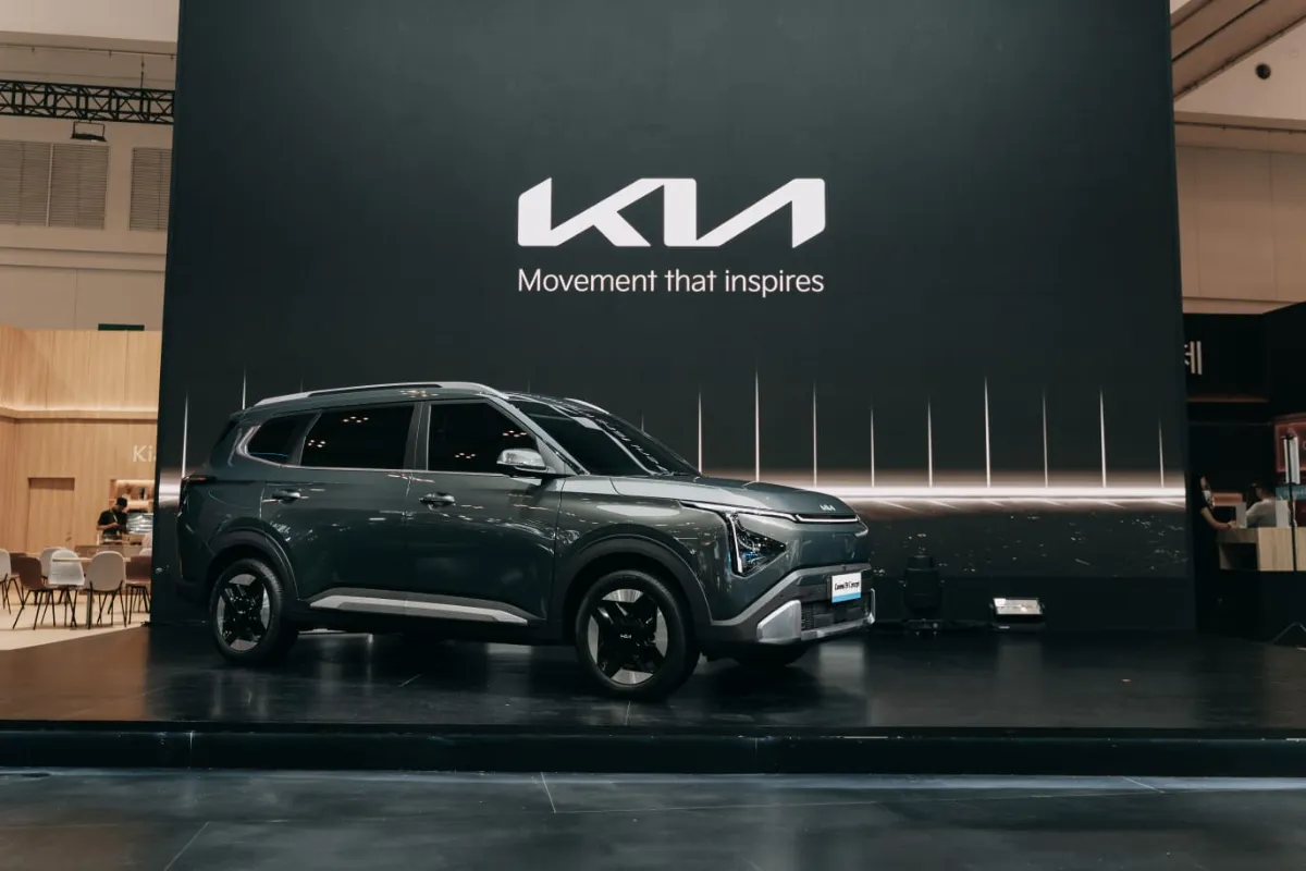 Hyundai STARGAZER Cartenz vs Kia Carens: MPV Pintar untuk Keluarga Modern