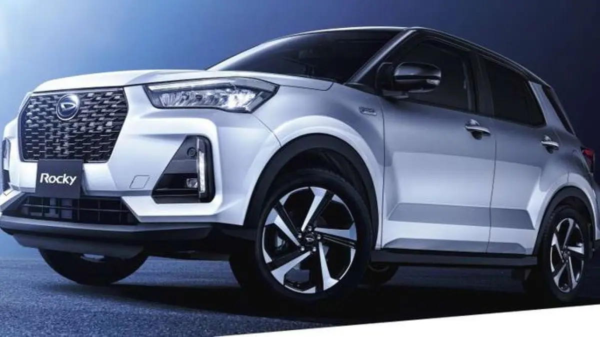 Review Daihatsu Rocky Hybrid e-Smart: Irit Ekstrem di Kelas SUV Kompak