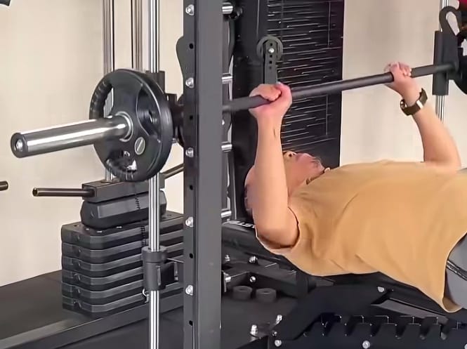 Gym Ramah Keluarga Muslim: Pasar Baru di Persimpangan Ibadah dan Kebugaran