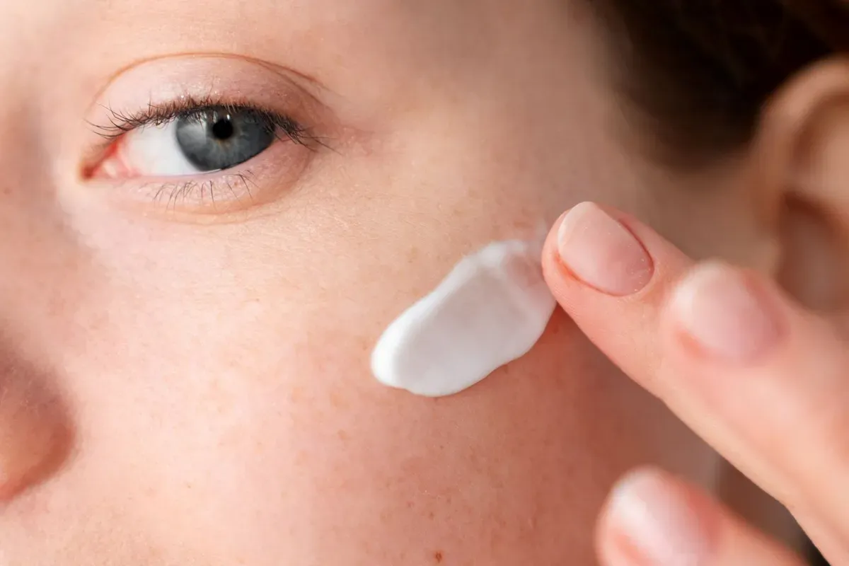 Panduan Lengkap Memilih Sunscreen untuk Kulit Sensitif
