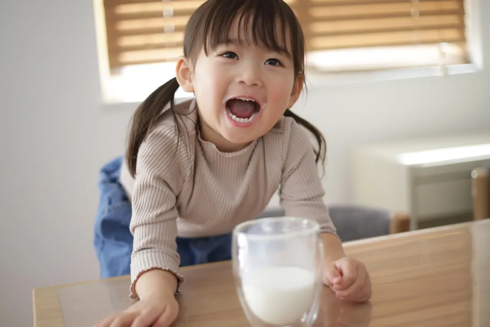 Gula Tersembunyi dalam Minuman Anak: Cara Memilih yang Sehat