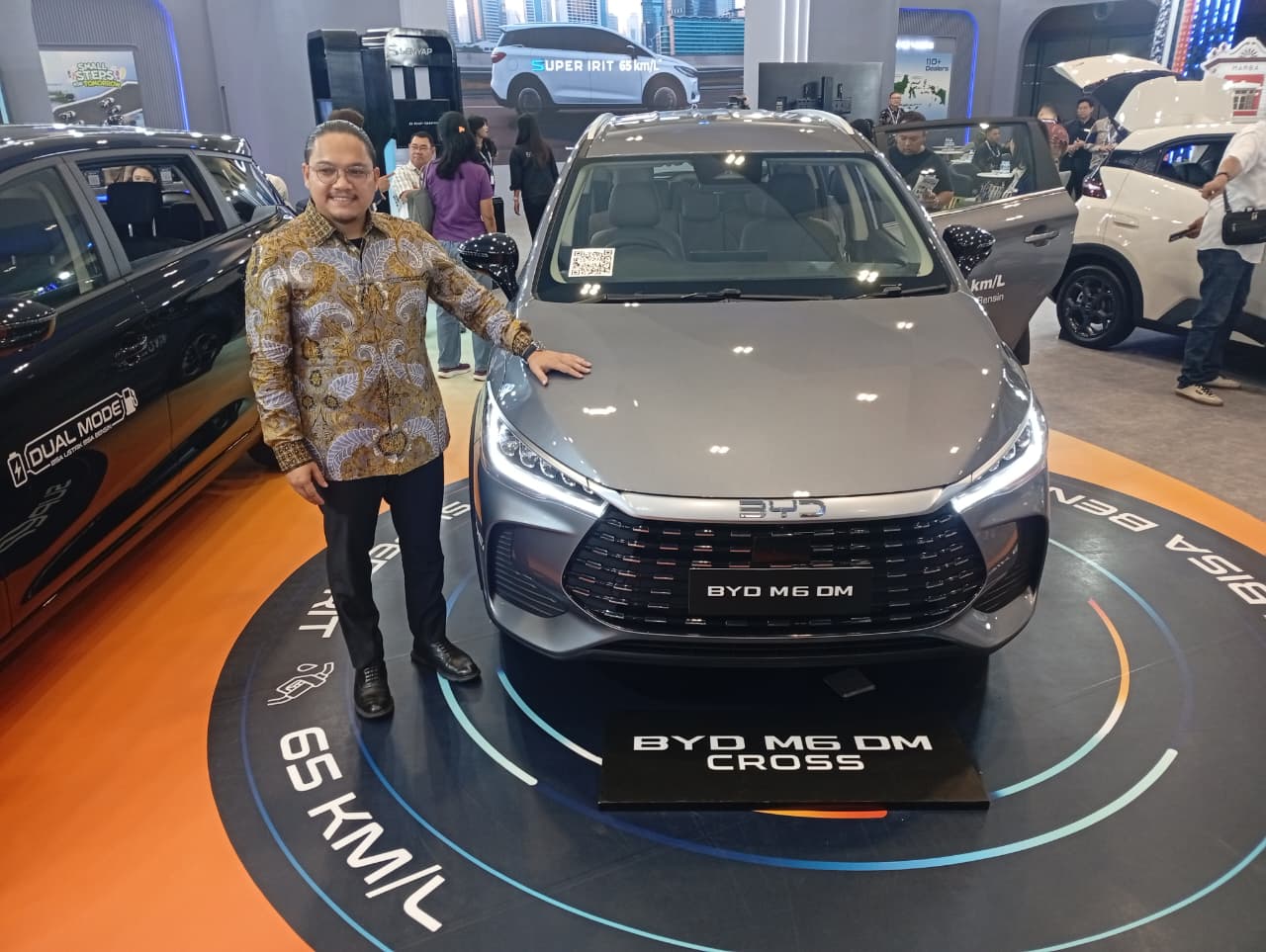 BYD Perkuat Dominasi Pasar Kendaraan Listrik di Jawa Tengah dengan Teknologi Dual Mode