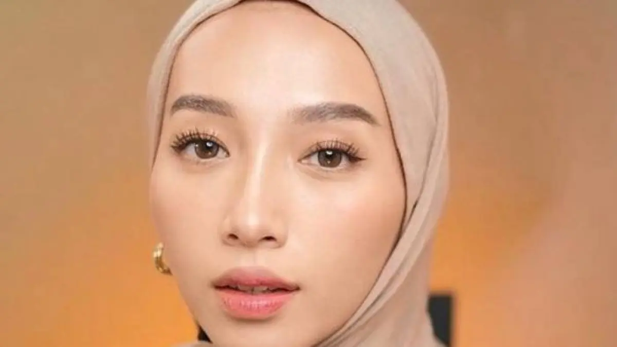 Dari Tutorial Beauty ke Toko Online: Strategi Konten yang Mengubah MUA Jadi Pengusaha