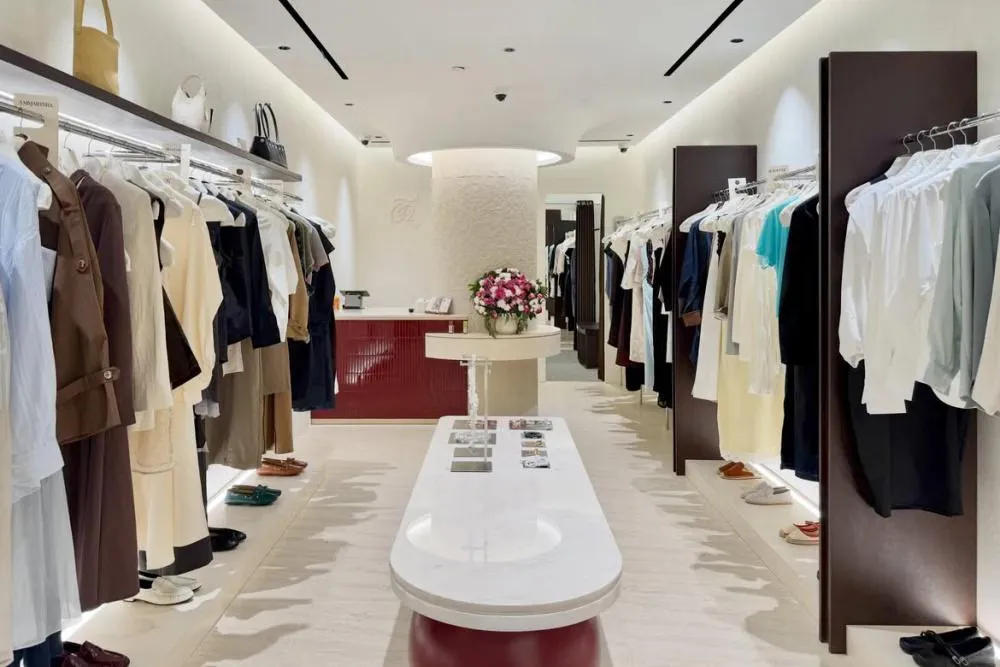 Koleksi Ready-to-Wear Unisex FUGUKU dan Arus Baru Plaza Indonesia Fashion