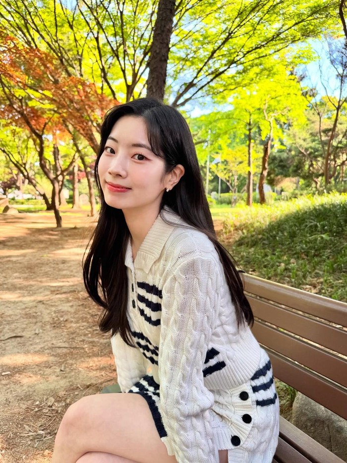 Dahyun TWICE dan Cha Woo Min Hidupkan Film Romansa Kampus