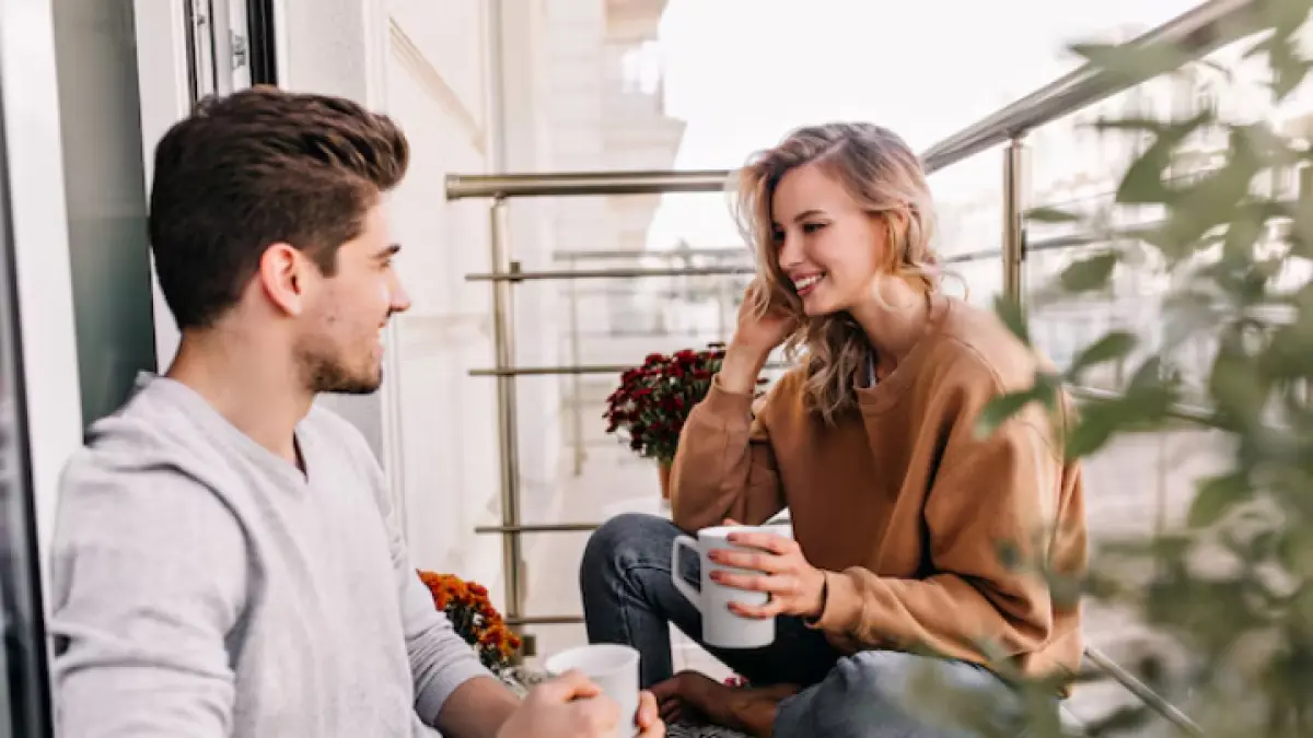 7 Pertanyaan Psikologis yang Diam-diam Menguatkan Hubungan Romantis