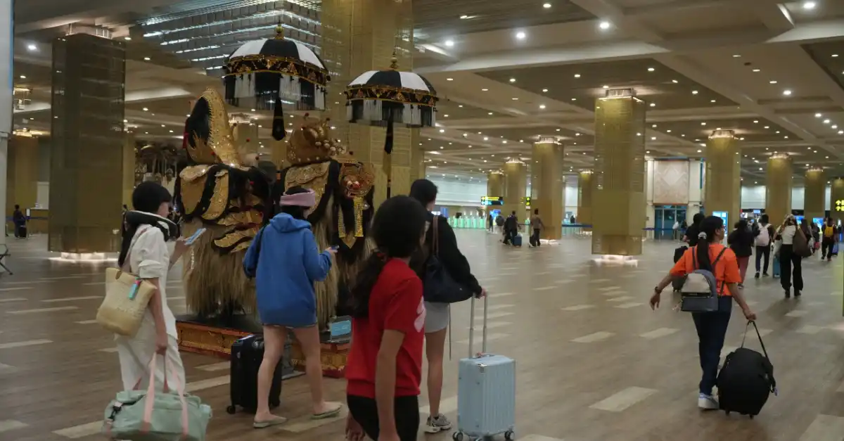Bandara Bali Cetak Rekor 15,5 Juta Penumpang, Siapkah Infrastruktur?
