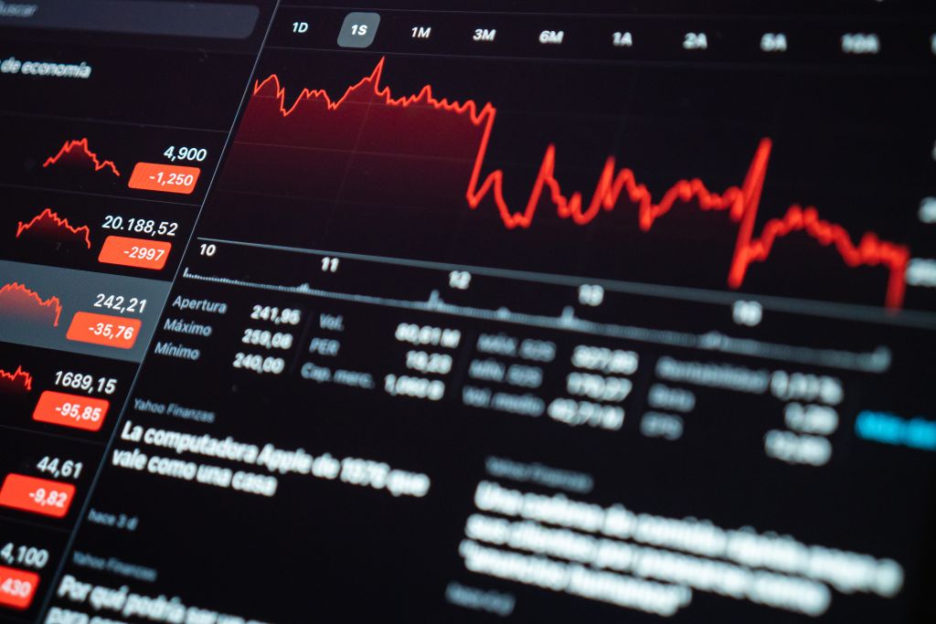 Gelembung Investasi AI: Raksasa Teknologi di Ujung Jurang