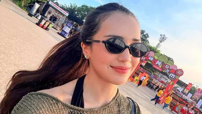 7 Ide OOTD Konser Nyaman dan Stylish Sesuai Genre Musik