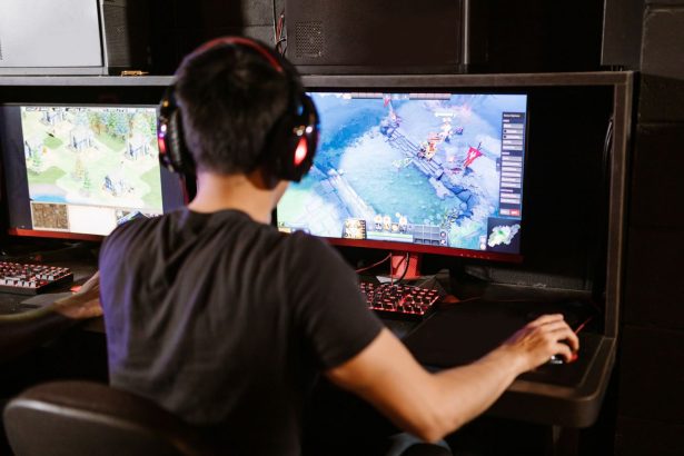 Teman dari Game Online: Waspadai Grooming dan Cyberbullying