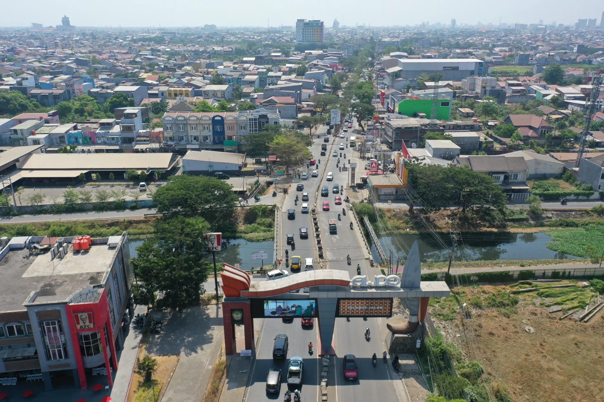 Jalan Aroepala Makassar Capai 45 Persen Menjelang Musim Hujan