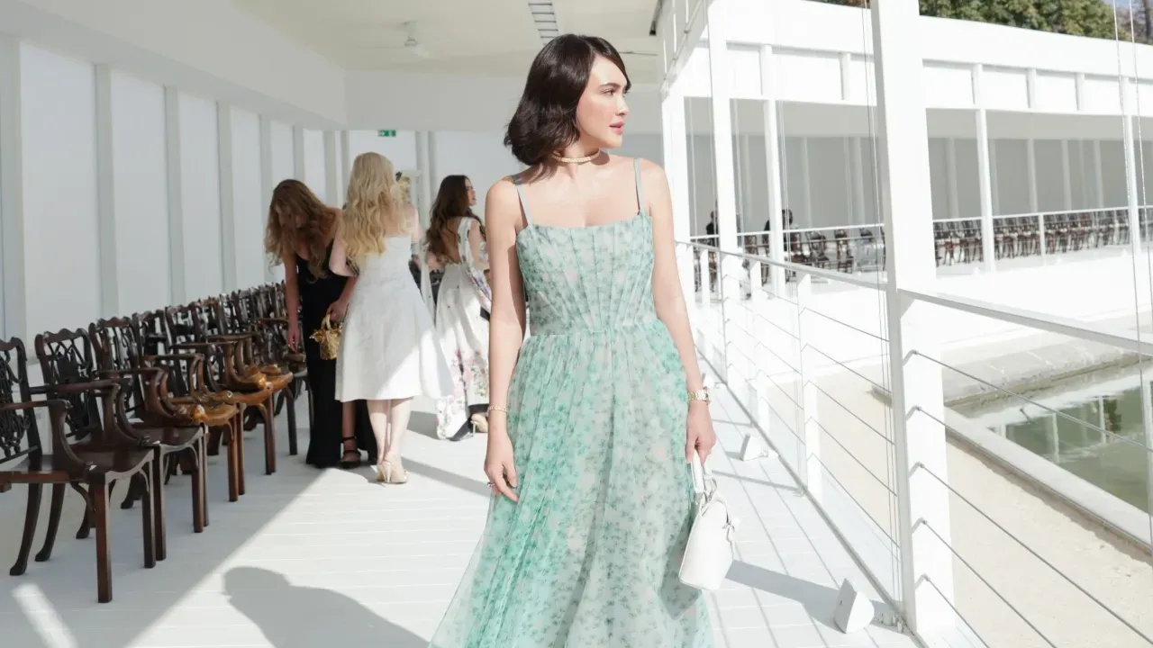 Selebriti Global Bersinar di Dior Paris Fashion Week