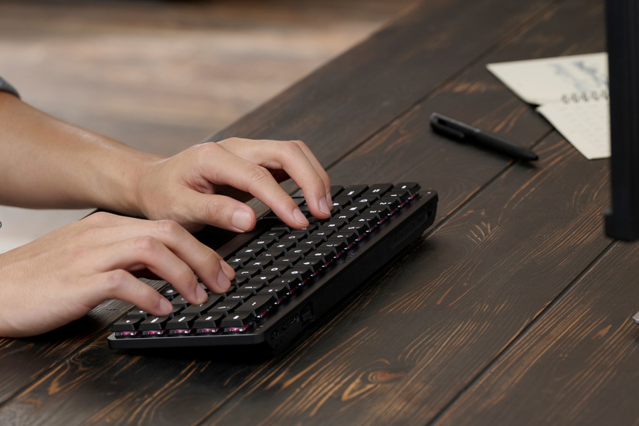 Review ASUS ProArt MD301 & KD300: Kontrol Kreatif Serius di Atas Meja Kerja