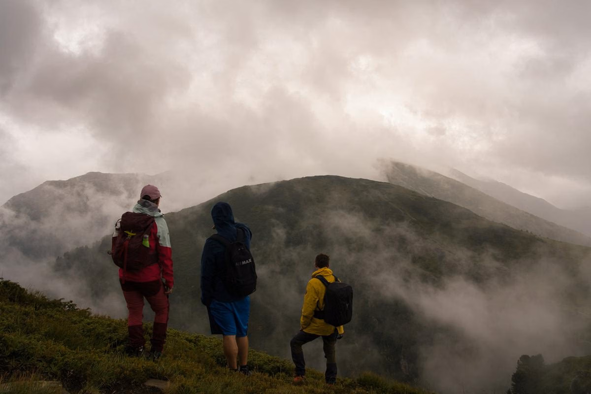 Hipotermia di Gunung: Bahaya Tersembunyi di Suhu yang Terlihat Bersahabat