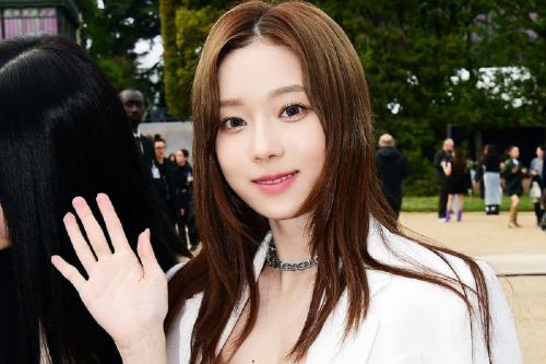 Ketika Tur Menguji Batas: Kasus Winter aespa dan Kesehatan Artis K-pop