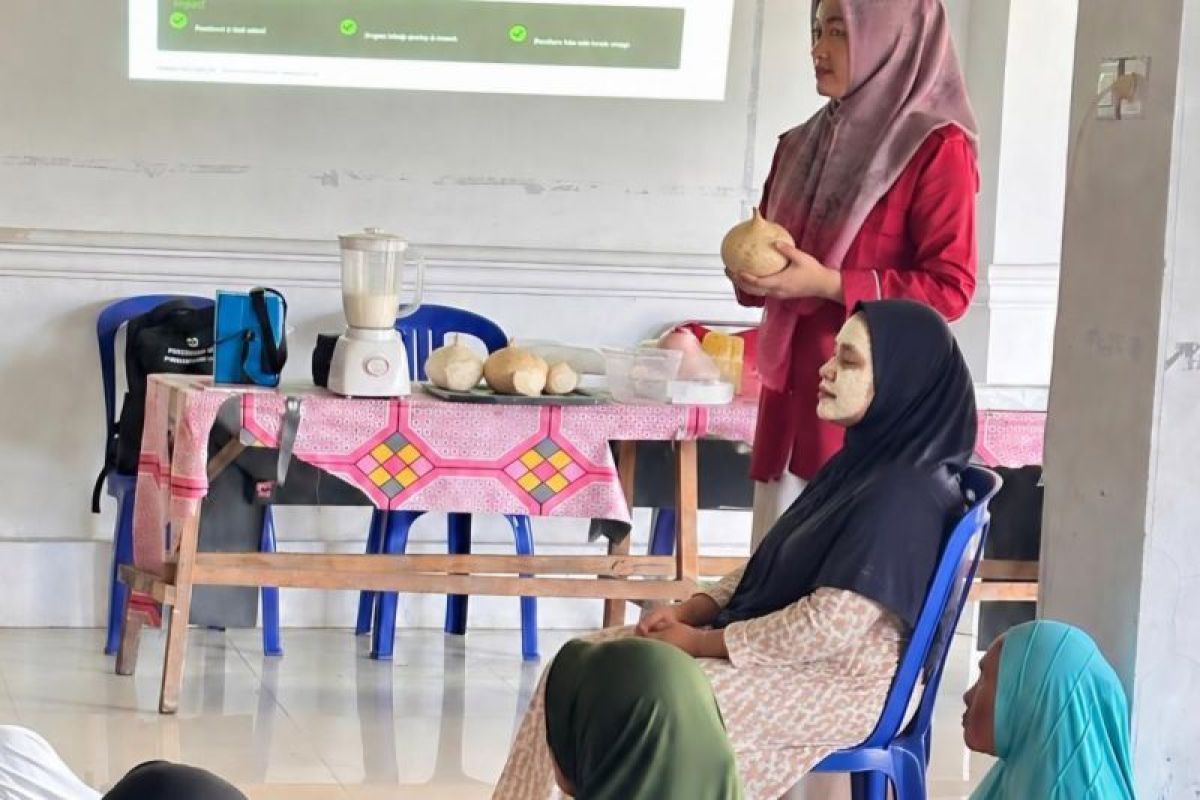 Dari Bengkoang hingga Rumput Laut: Pelatihan Skincare Herbal yang Mengubah Warga Jadi Formulator Rumahan